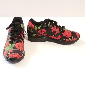 NWOT Women's Adidas Originals Red Rose ZX Flux